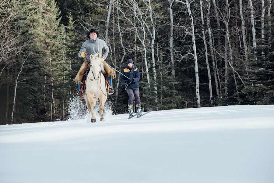 Skijöring auf der Rafter Six Ranch