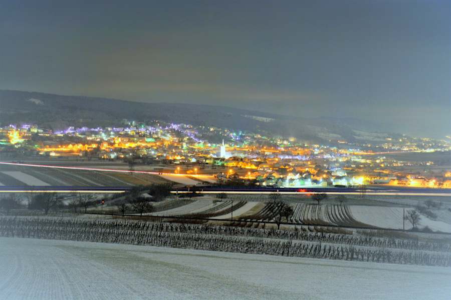 Abendstimmung in Großhöflein am Südrand des Leithagebirges