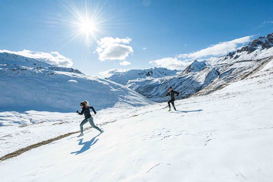 Auf den letzten Metern durch den Neuschnee am Passo Stelvio