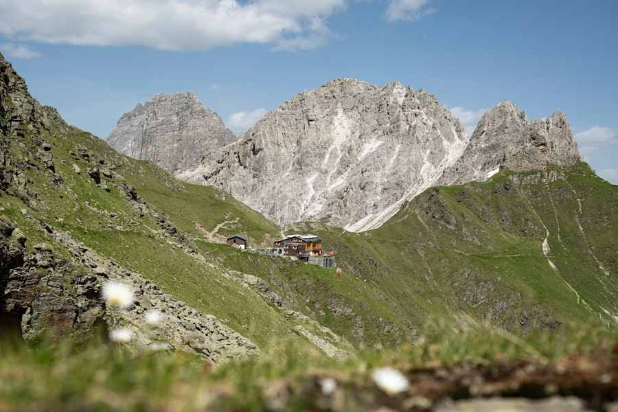Die Innsbrucker Hütte in den Stubaier Alpen wurde Ende Juni von einem heftigen Gewitter-Unwetter heimgesucht