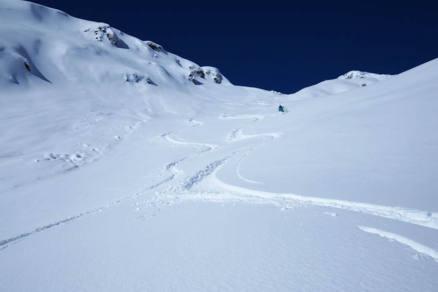 Freeriden am Arlberg: Abfahrt ins Maroital