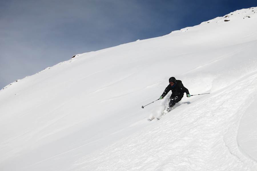 Tiefschneeabfahrt am Arlberg: Stefan Wotruba