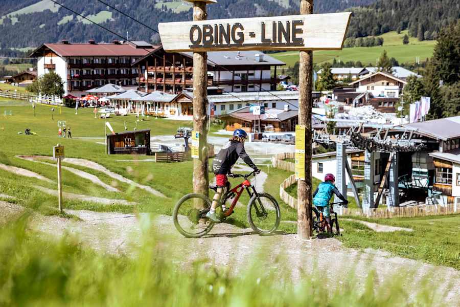 Fahrspaß für Groß und Klein in der Bike Arena Fieberbrunn.