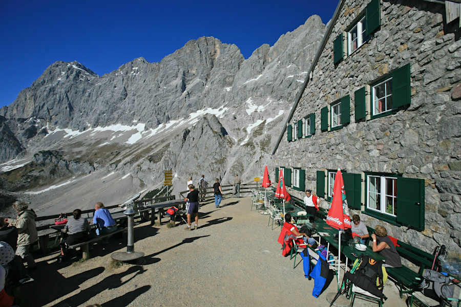 Dachstein-Südwand Hütte