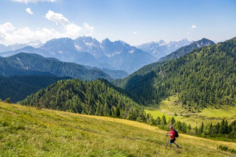 Unterwegs am Alpe-Adria-Trail zwischen Kranjska Gora und dem Baumgartnerhof