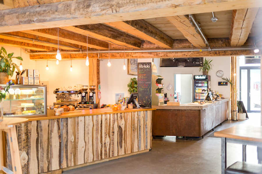 Barbereich im Stuntwerk in Köln