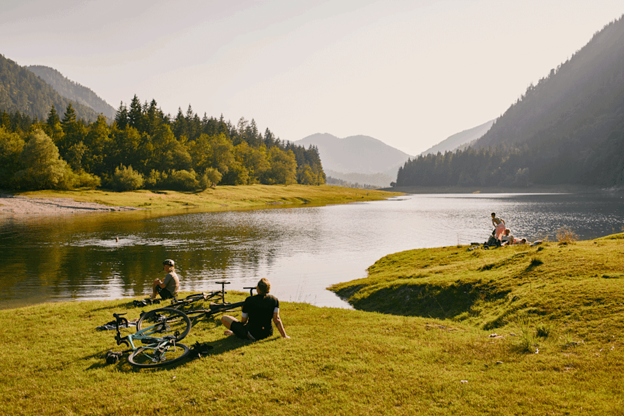 Gravel Biken im Grenzgebiet zwischen dem Chiemgau, dem Salzburger Land und Tirol.