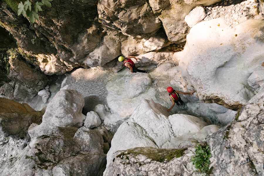 Tief hinab und hinein in die Wasserwelt des Gesäuses