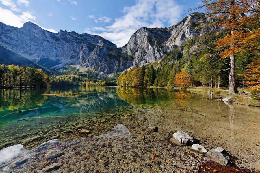 Der Hintere Langbathsee im Herbst