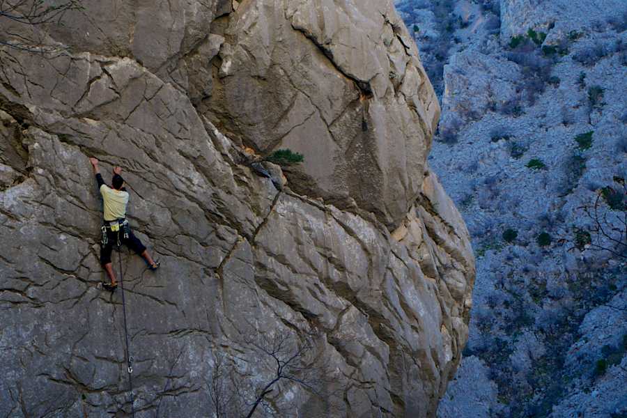 Fels, wie er besser nicht mehr wird: Sportklettern in Paklenica