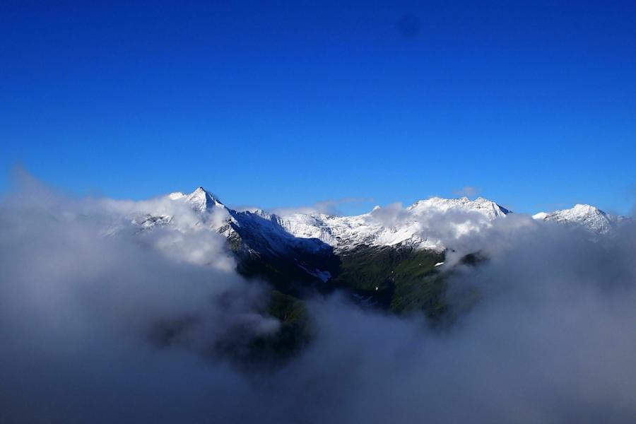 Osttiroler Pilgerweg: Nebelverhangene Berge