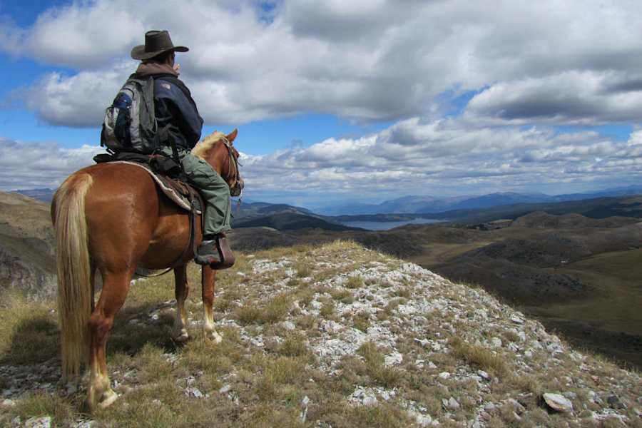 Die Entdeckung der Einsamkeit: Pferdereiten in Mazedonien