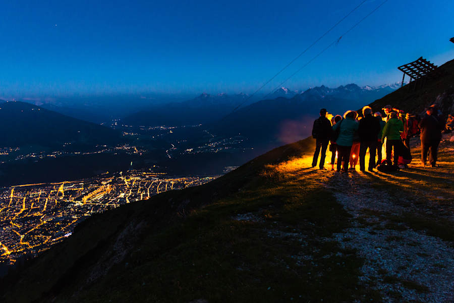 Sonnwendfeuer auf der Innsbrucker Nordkette, Tirol