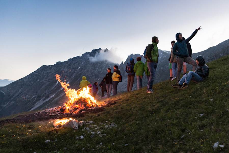 Sonnwendfeuer auf der Innsbrucker Nordkette, Tirol