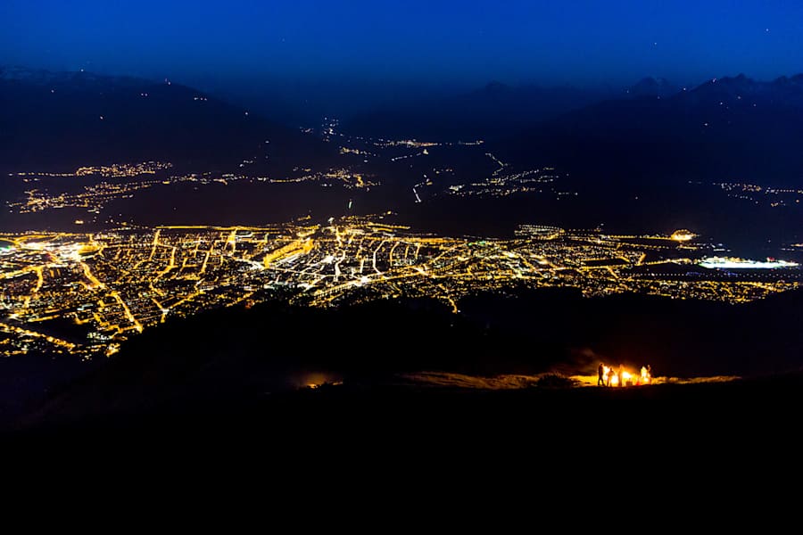 Sonnwendfeuer auf der Innsbrucker Nordkette, Tirol