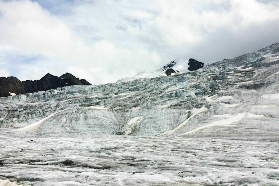 Gletscherlandschaft rund um die Wildspitze in Tirol
