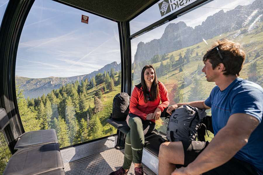 Mit Liftunterstützung nach oben - die Dolomites Ronda nutzt die bestehenden Liftanlagen ideal.