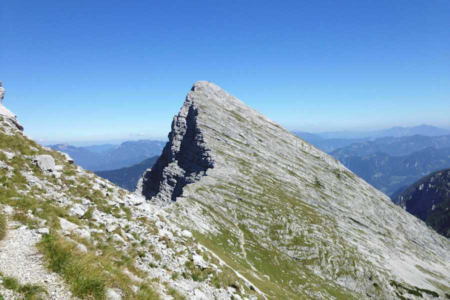 Entlang des Peternpfads auf das Hochtor im Gesäuse