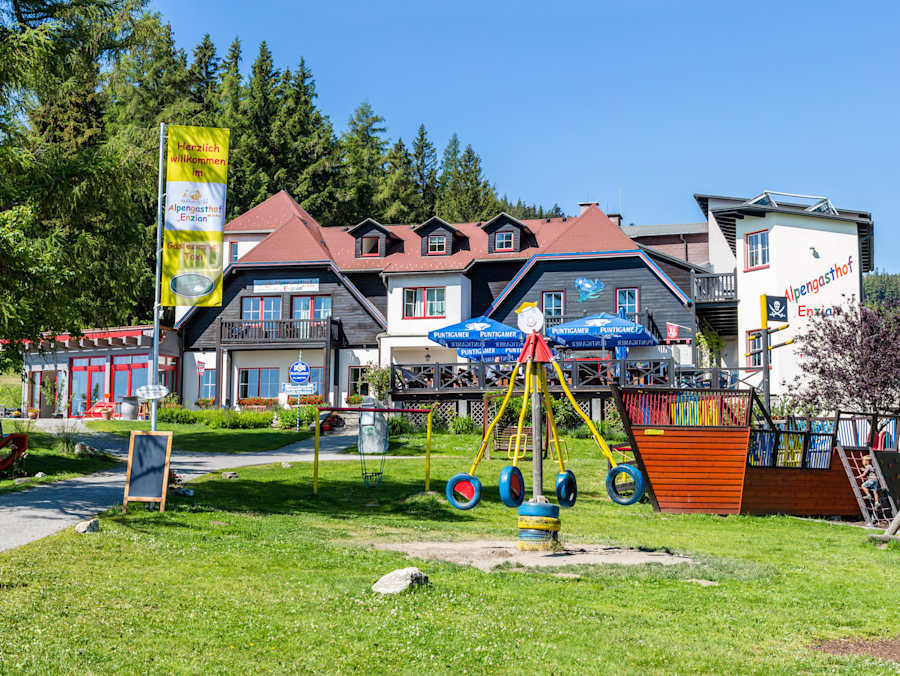 Alpengasthof Enzian: Außenansicht