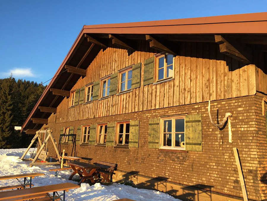 Die Mittelalpe in der Wintersonne