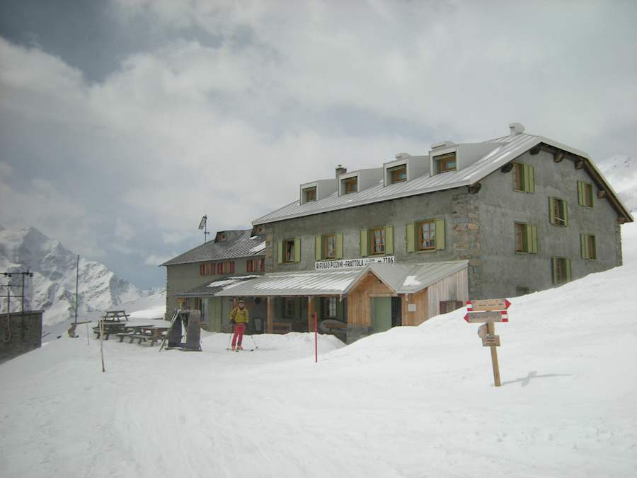 Rifugio Pizzini-Frattola
