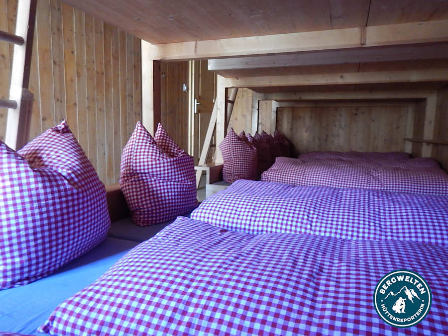 Einer des Schlafpläze auf der Weissmieshütte