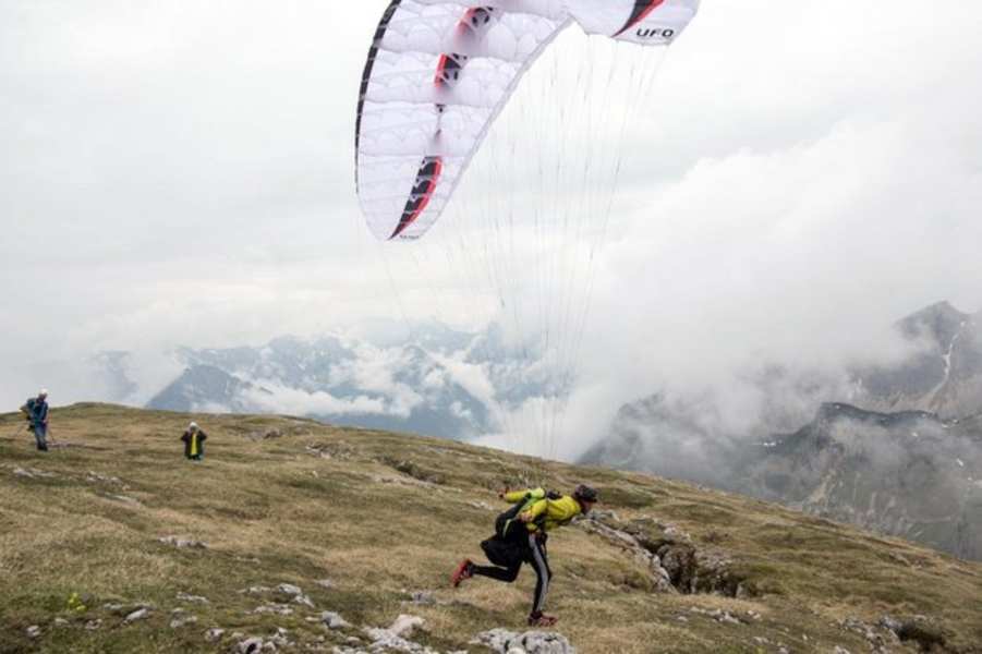 Start mit Hike&Fly-Schirm