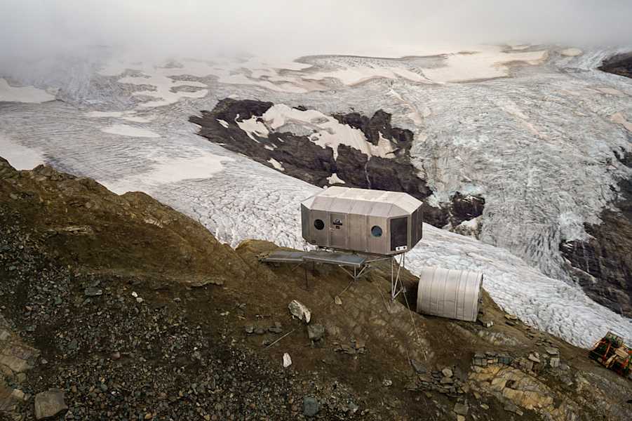 Neues Glocknerbiwak Salewa3000