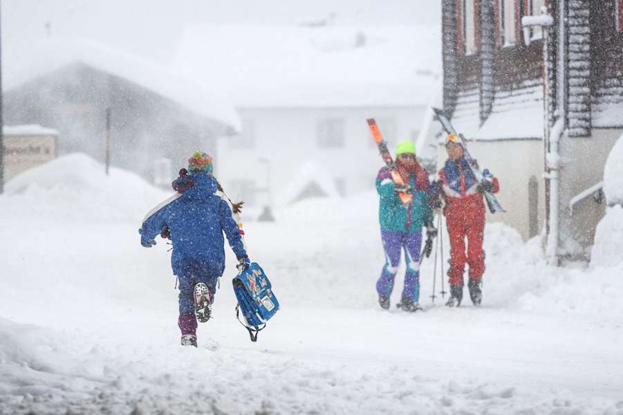„Nadine Wallner – Tiefschnee am Arlberg“