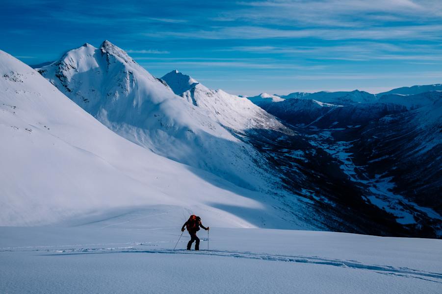 Omvegen till Helvetestinden