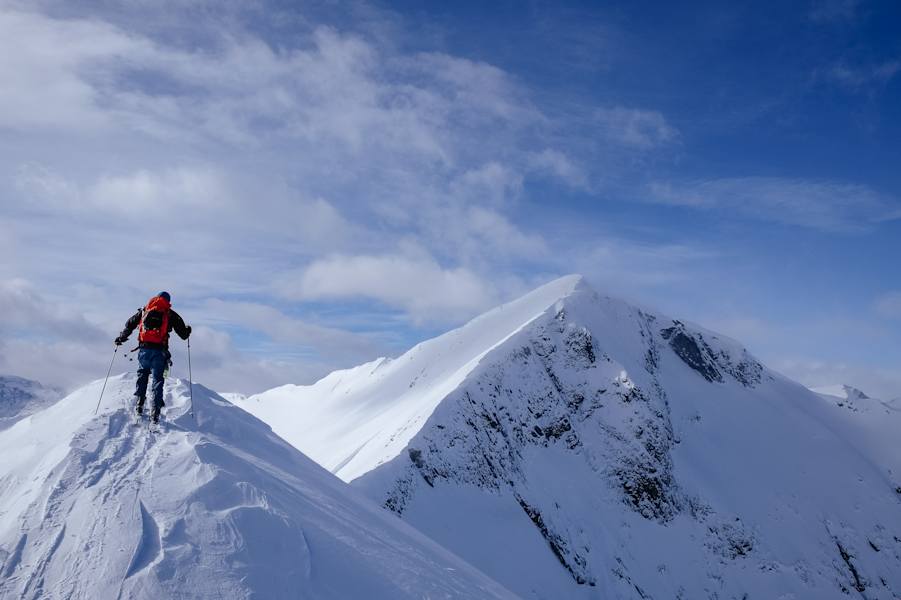 Omvegen till Helvetestinden