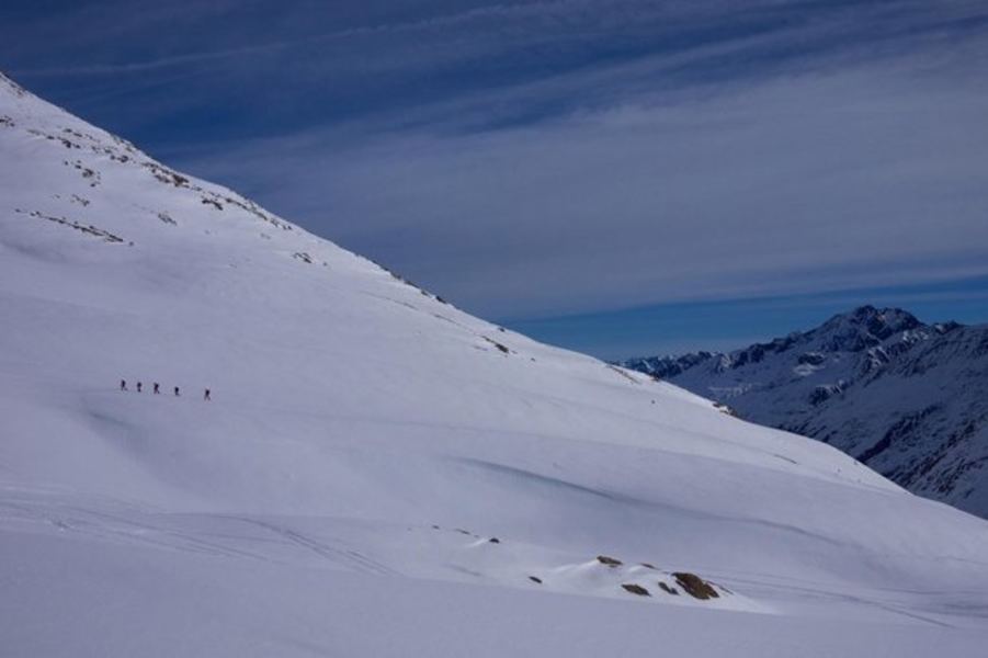 Gruppe Tourengeher von der Martin-BUsch-Hütte