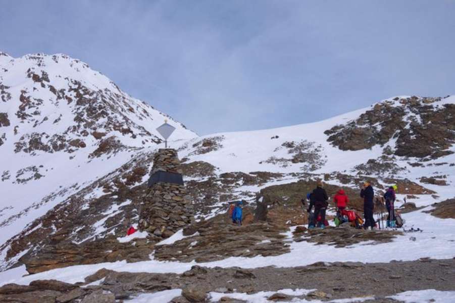 Highlight, or not: Ötzi-Fundstelle, dahinter die Fineilspitze