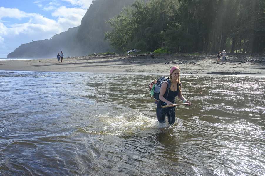 Flussüberquerung Waipi'o Valley Trail