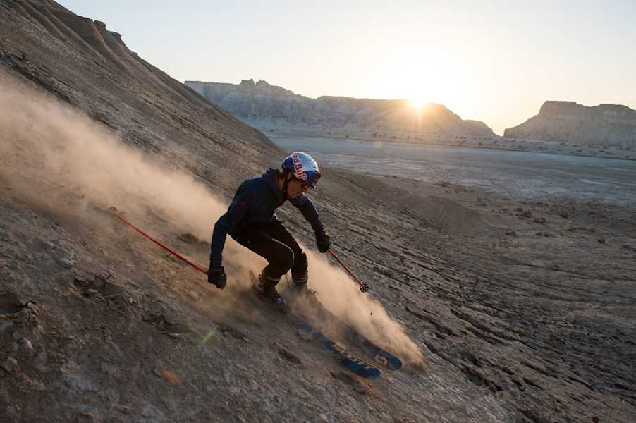 „Snowmads – A Journey Towards Eastern Suns“