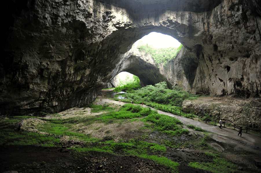 Ein beeindruckendes Naturschauspiel: Die Devetashka-Höhle in Bulgarien