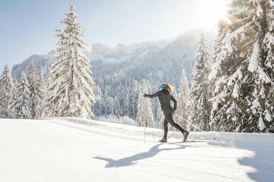 Langlaufen in einer traumhaften Winterlandschaft