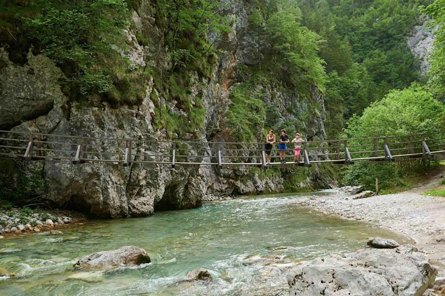 Hängesteg bei der Igla