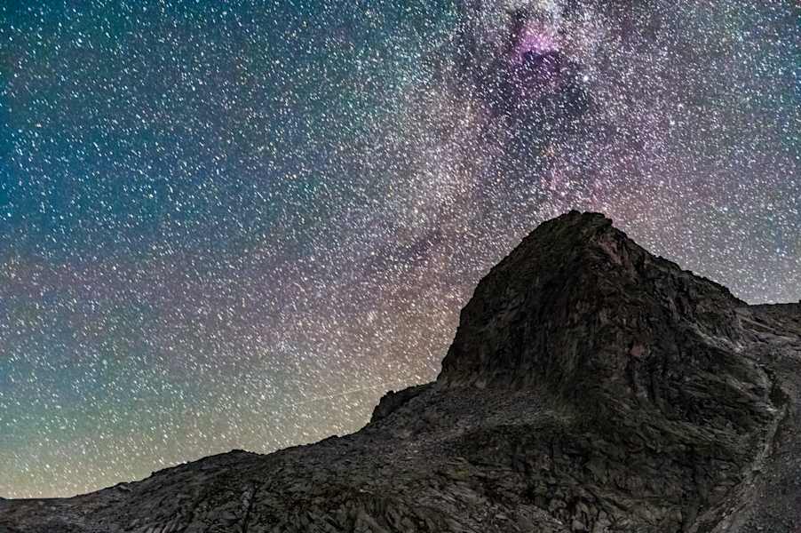 Millionen von Sterne über den Blocksteinhalten der Hohen Fürleg 