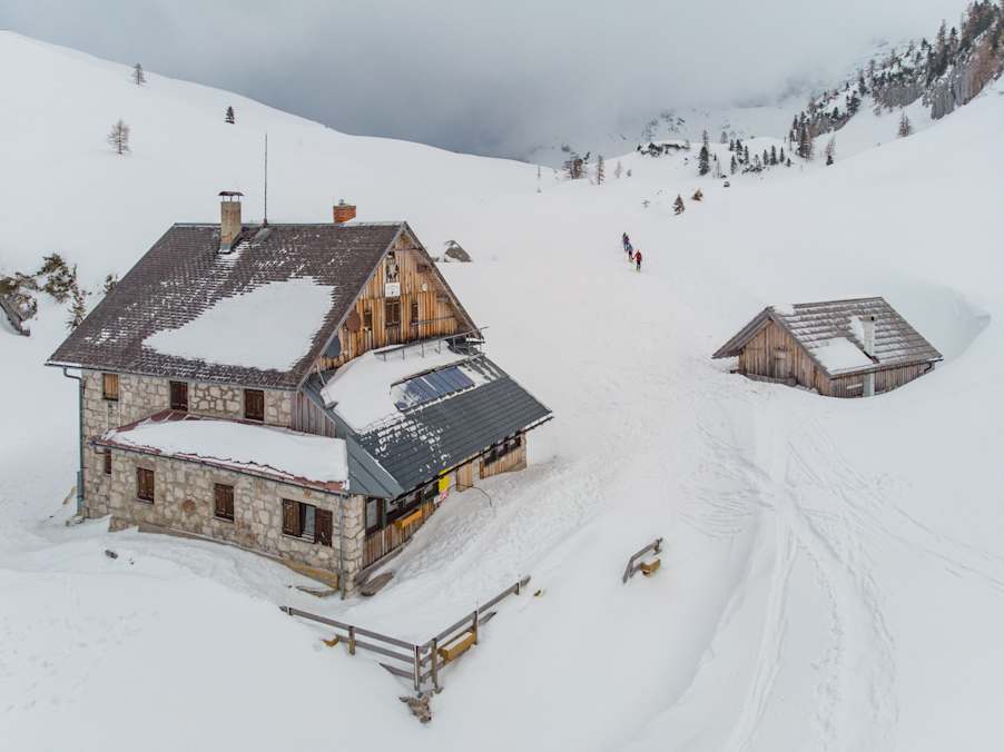 Pühringer-Hütte im Winter