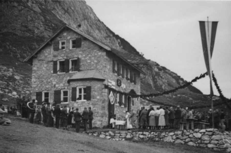 1937: Die Ravensburger Hütte in Vorarlberg