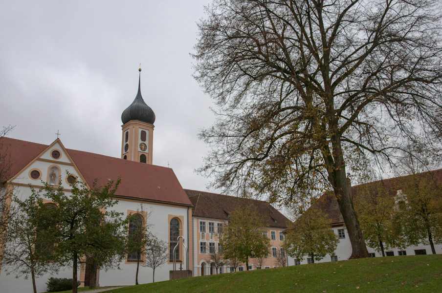 Bayerisch-schwäbischer Jakobswegs: Kloster Oberschönenfeld