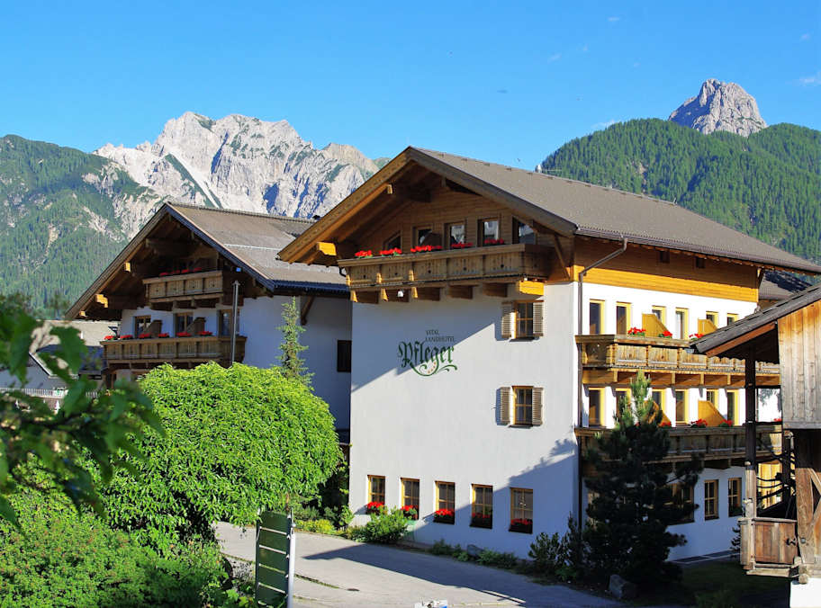 Hotel Pfleger Aussen Sommer