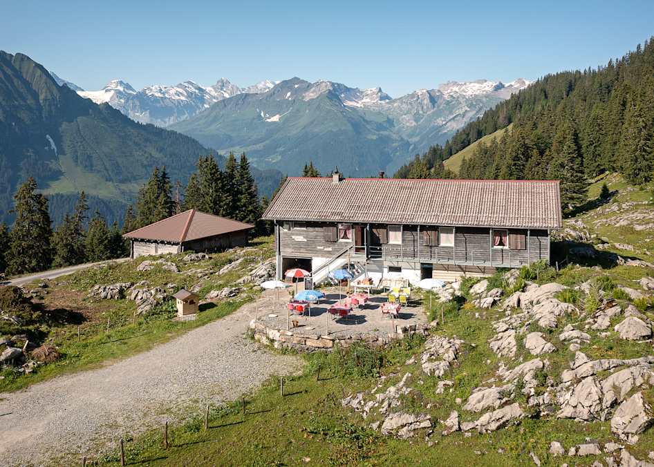 Das Berghaus Hintisberg liegt besonders ruhig in den Berner Alpen.