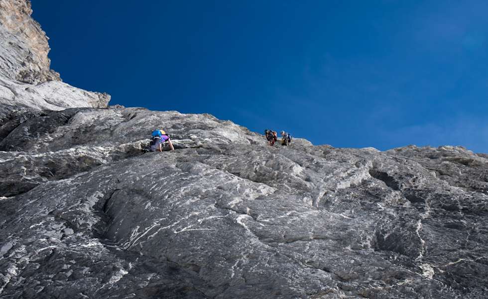 Luftiges Kraxeln am Fuße der Südwand