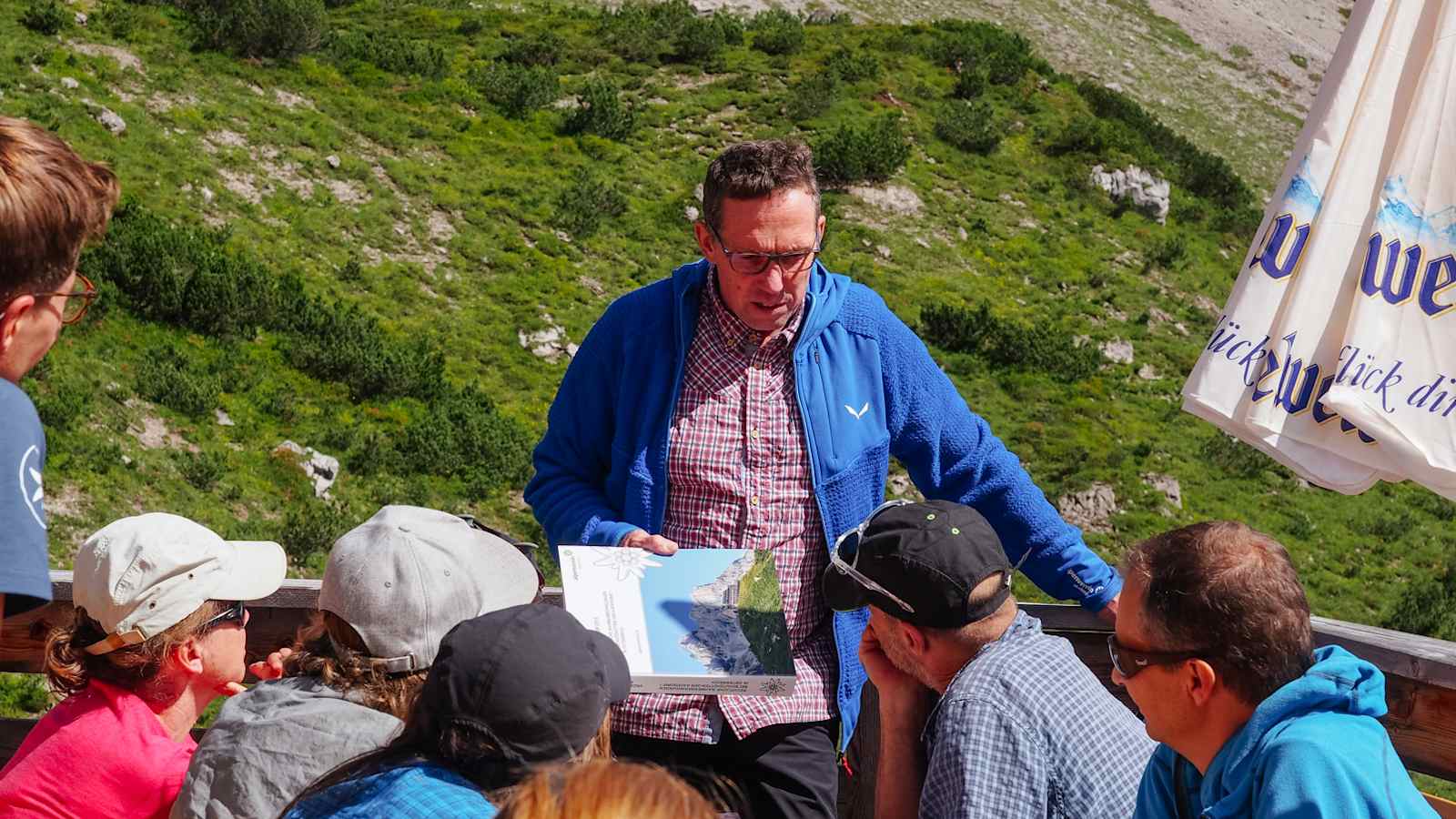 Peter Kapelari, Leiter der OEAV-Abteilung Hütten, Wege und Kartografie im Gespräch