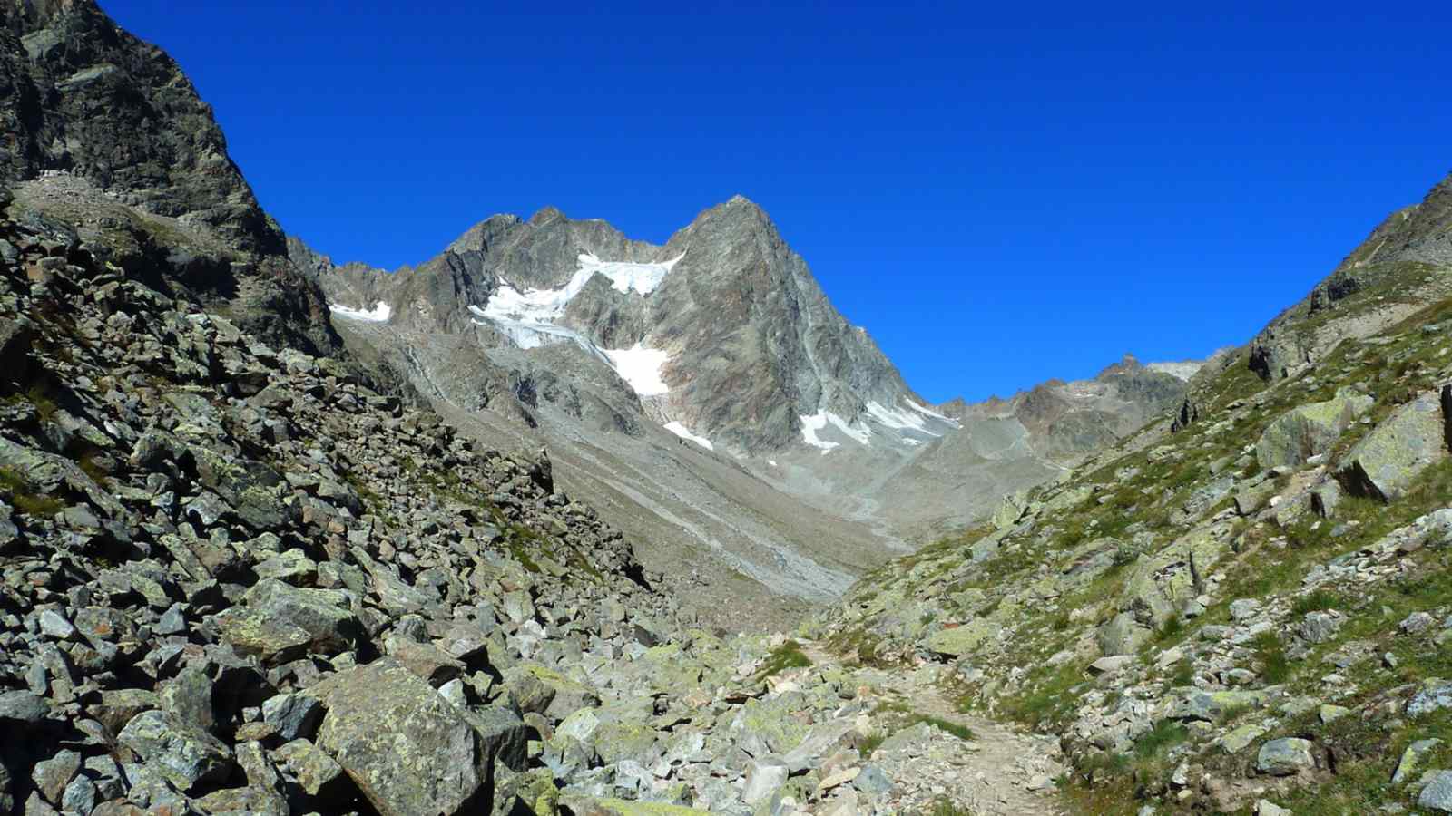 Eine Bergtour ist dann besonders schön, wenn das Wetter passt, sich niemand überfordert fühlt und alle wieder gut im Tal ankommen.