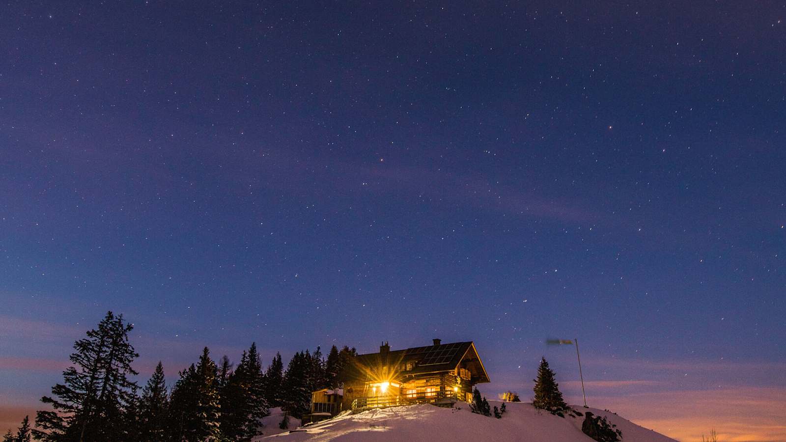 Der Himmel über der Goiserer Hütte in Oberösterreich