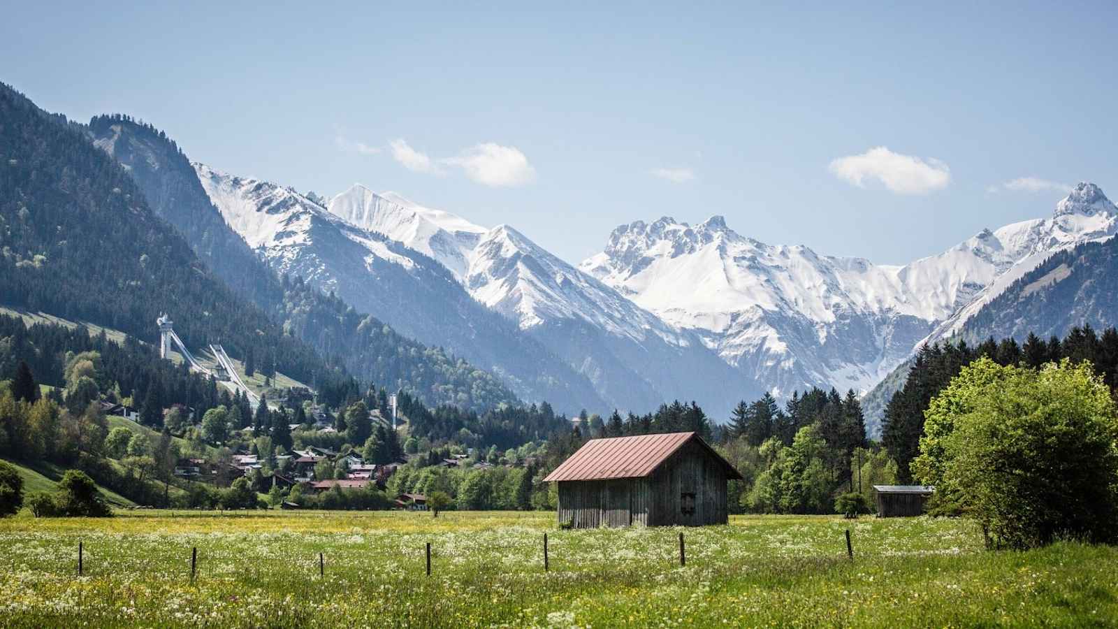 Oberstdorf bietet gegen Süden ein wunderbares Bergpanorama. 