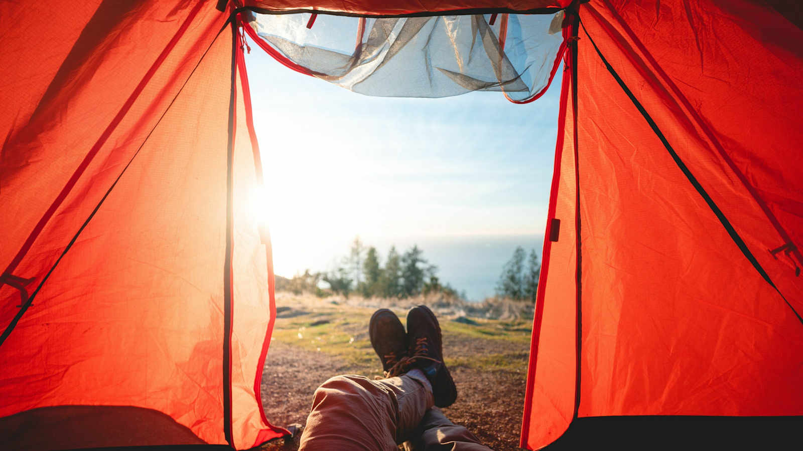 „Zimmer“ mit Aussicht. – So kannst du den Sonnenuntergang genießen.